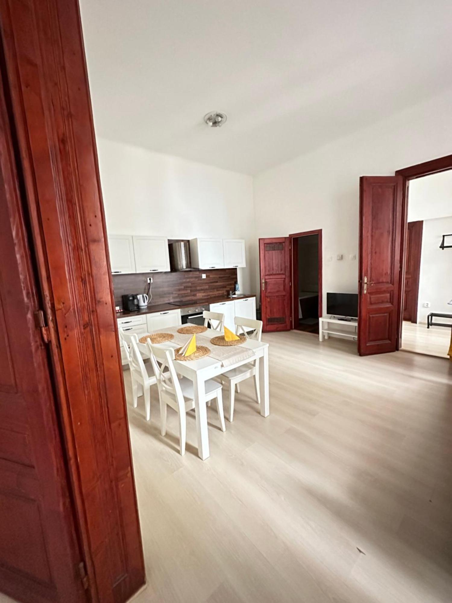 Apartment In Historical Part - Old Town Top Address Bratislava Exterior foto