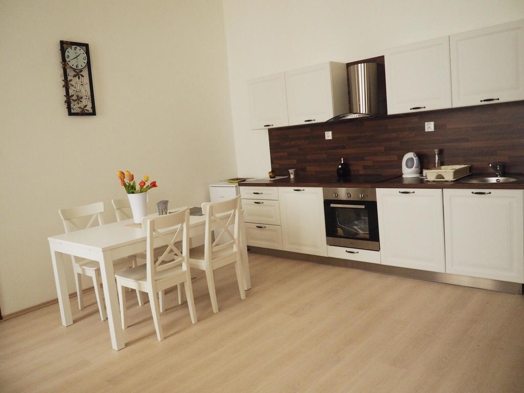 Apartment In Historical Part - Old Town Top Address Bratislava Exterior foto